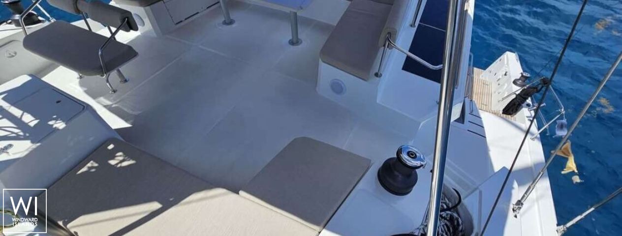 
																Crystal Dreams																 5