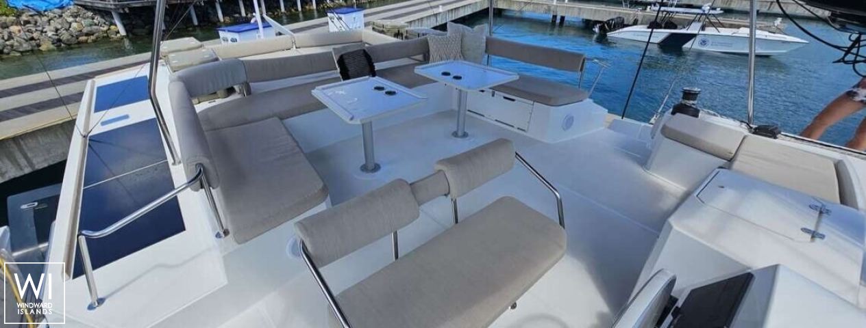 
																Crystal Dreams																 6