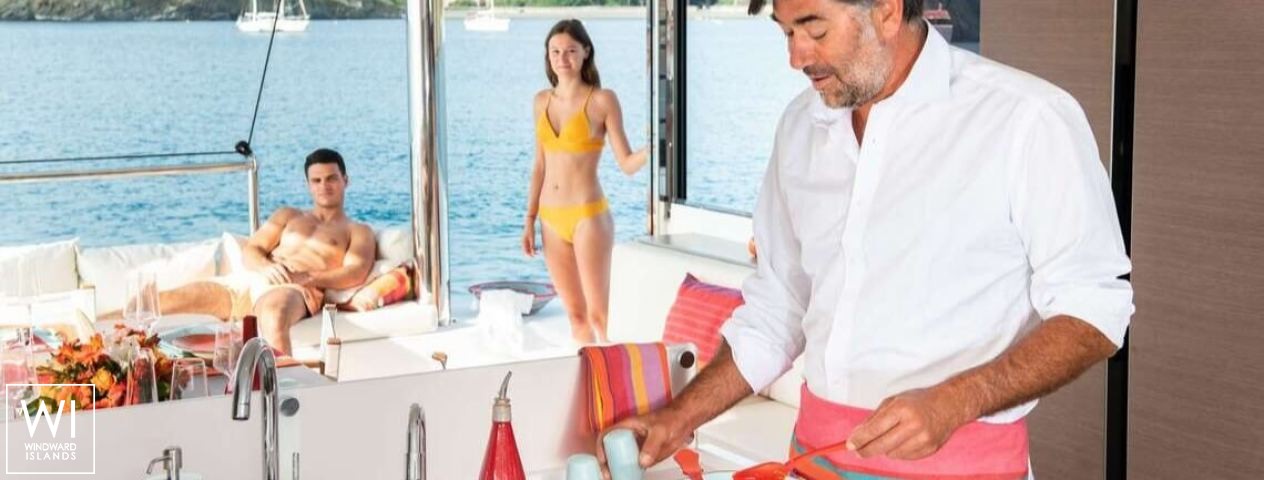 
																MARTINON																 6