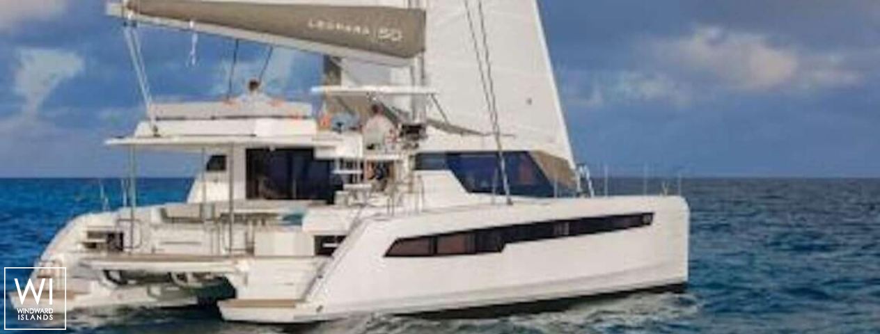 
																Hazel Della																 4