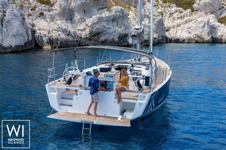 
																Dufour 530																 4