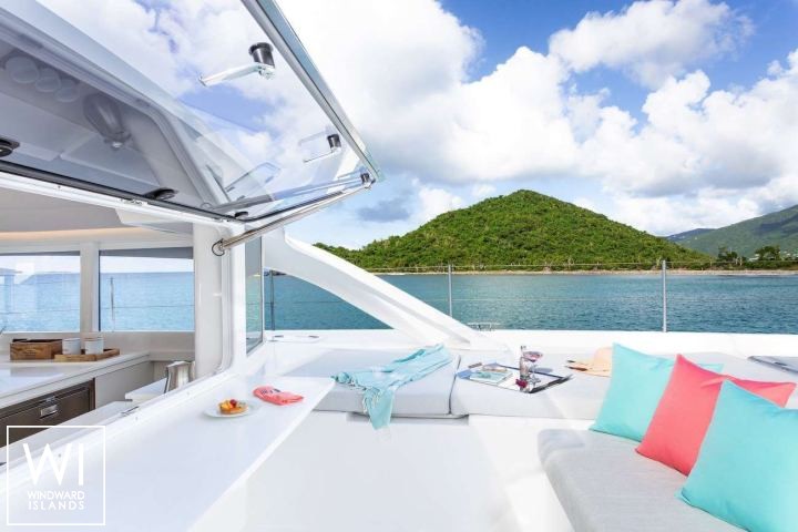 
																Voyage 590																 1