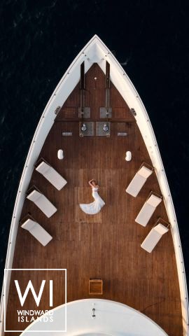 
																SCUBA SPA																 3