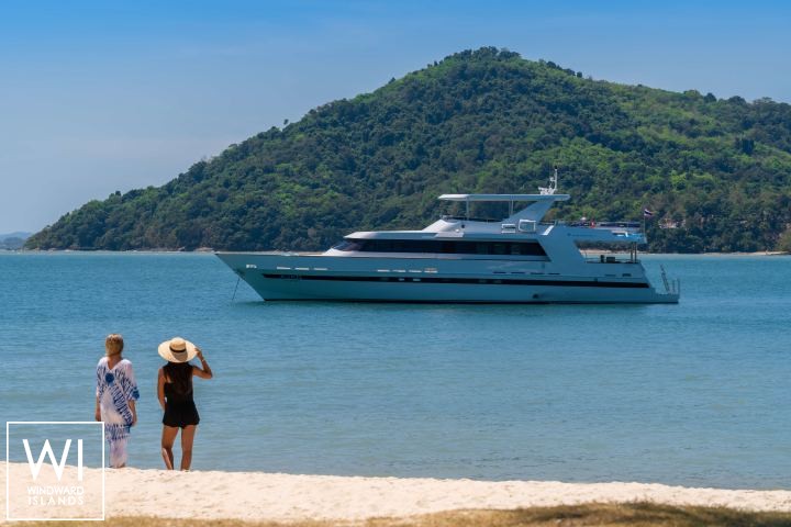 
																AJAO																 4