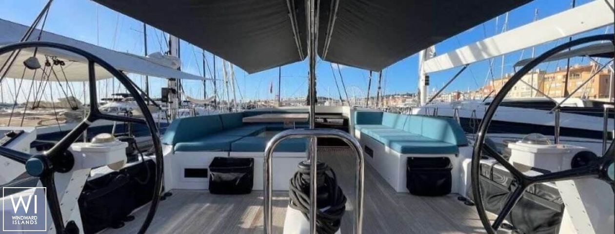 
																Mahina 3																 2