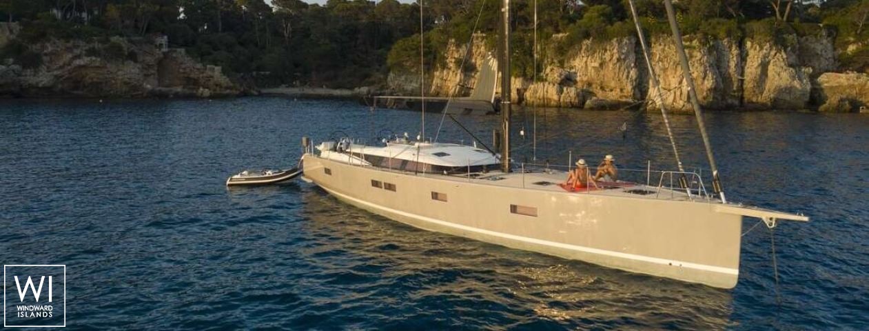 
																Mahina 3																 1