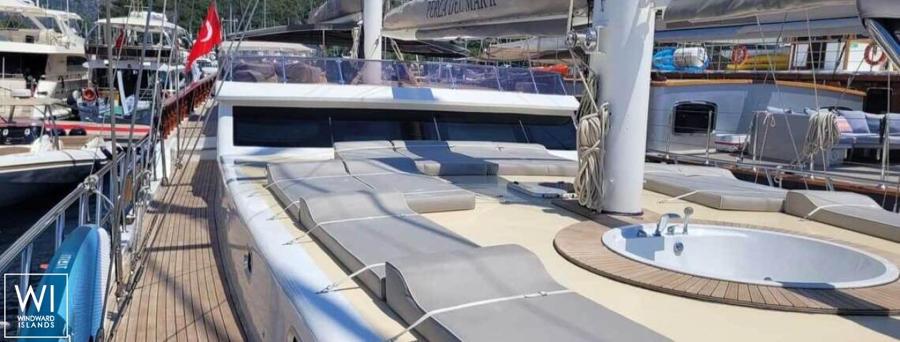 
																Perla Del Mar II																 4