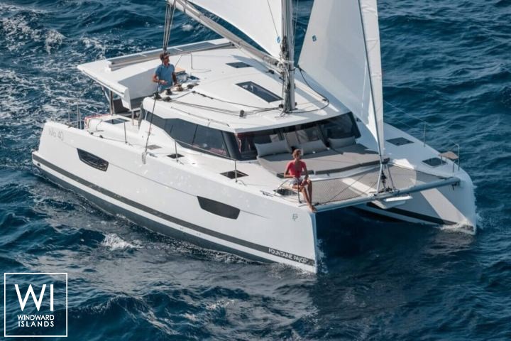 
																Isla 40																 3