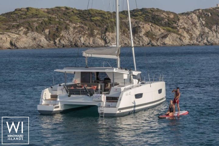 
																Isla 40																 4