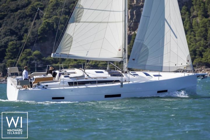 
																Dufour 430																 4