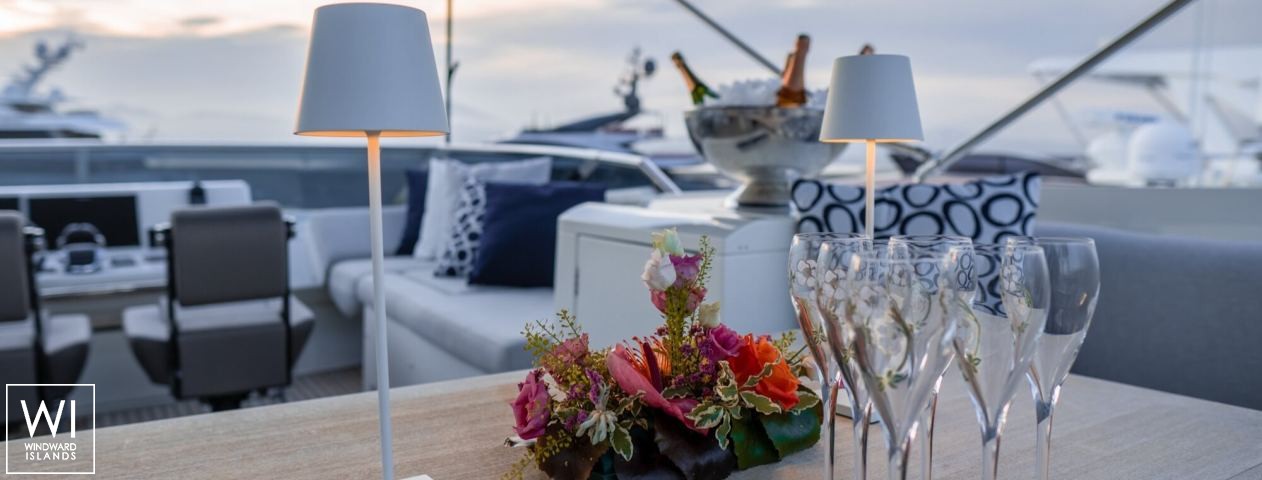 
																APOLLONIA																 5