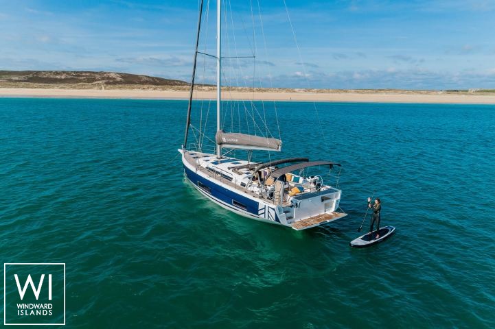 
																Dufour 470																 3