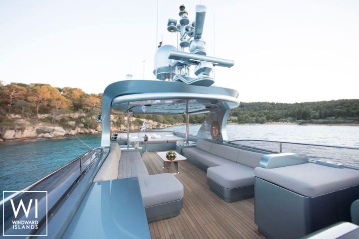 
																Princess L																 5