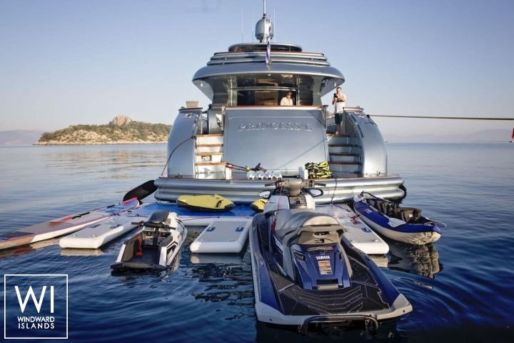 
																Princess L																 4