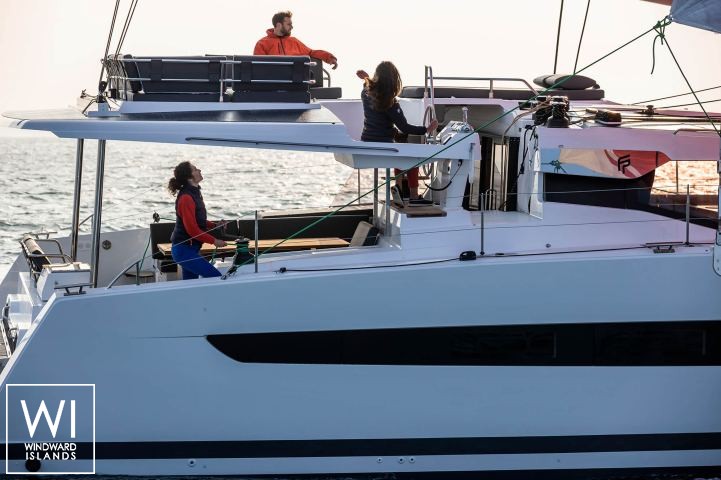 
																Aura 51																 4