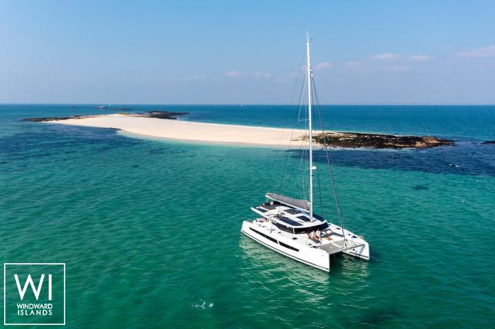 
																Aura 51																 1