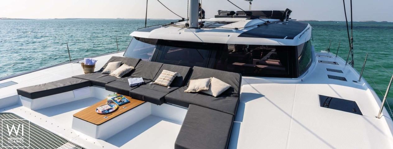 
																Le Grand Bogavant																 3