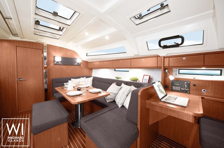 
																Bavaria 41																 4