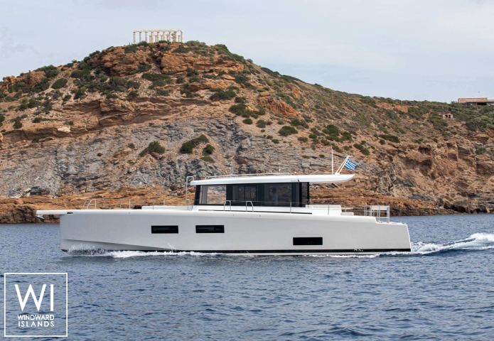 
																Lady D																 0