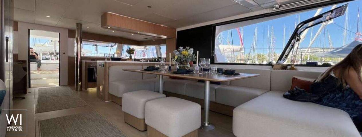 
																SNAPDRAGON																 4