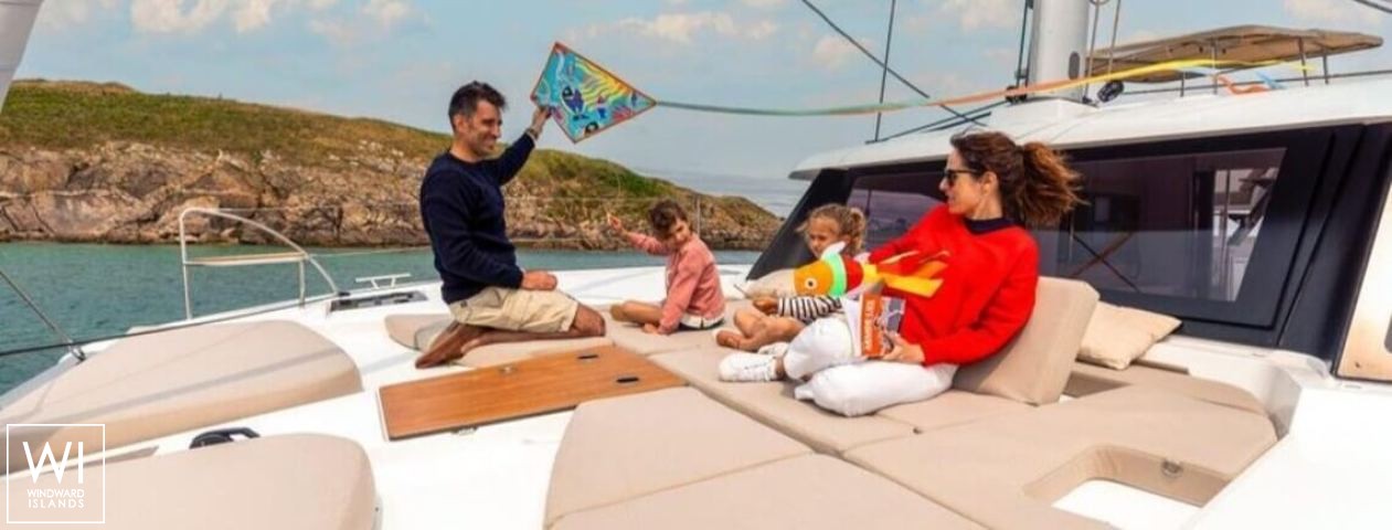 
																Catamaran 41																 6