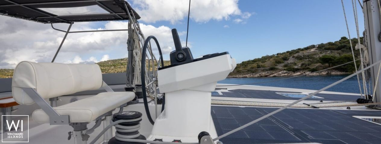 
																Catamaran 44																 2
