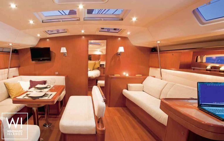 
																Oceanis  54																 3