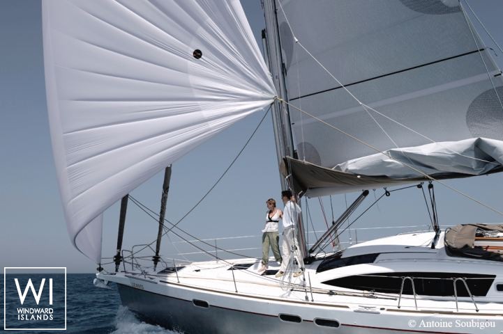 
																Allures 45																 1