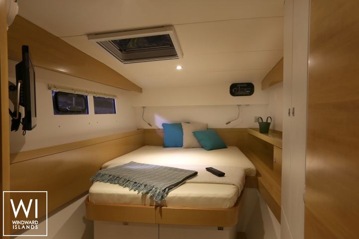 
																Nautitech 482																 1