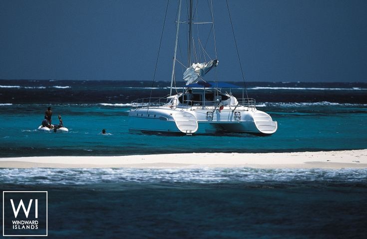 
																Bahia 46																 2