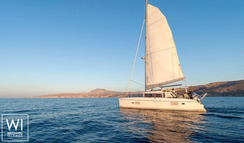 
																Lagoon 421																 2