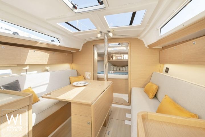 
																Dufour 365																 4