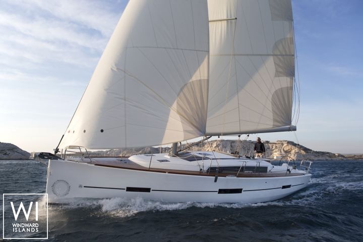 
																Dufour 410																 2