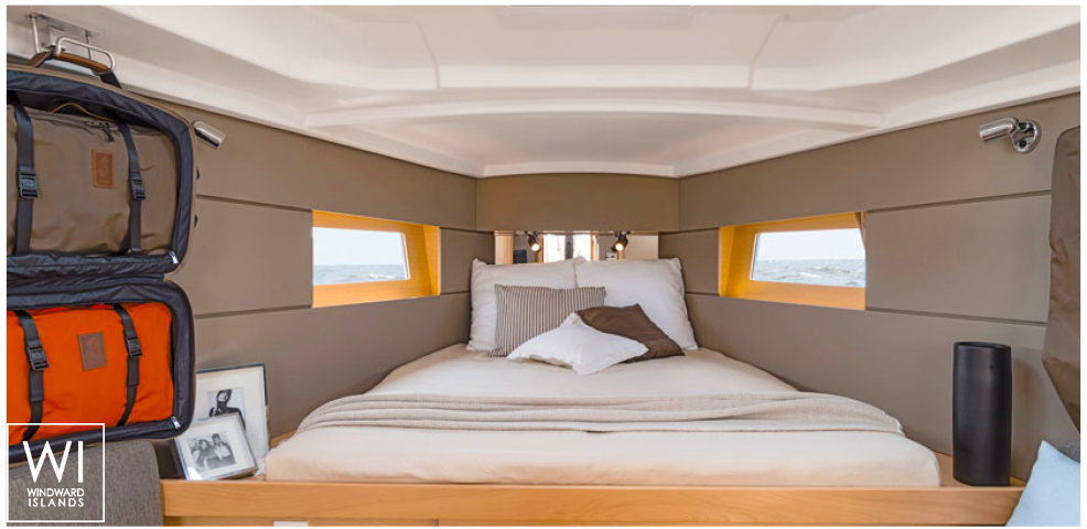 
																Sun Odyssey 379																 5