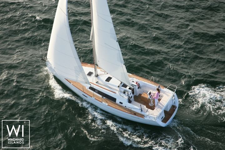 
																Oceanis  37																 2