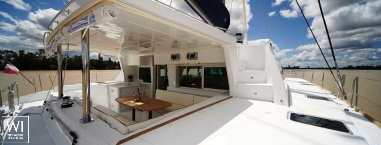 
																VIP ONE																 6