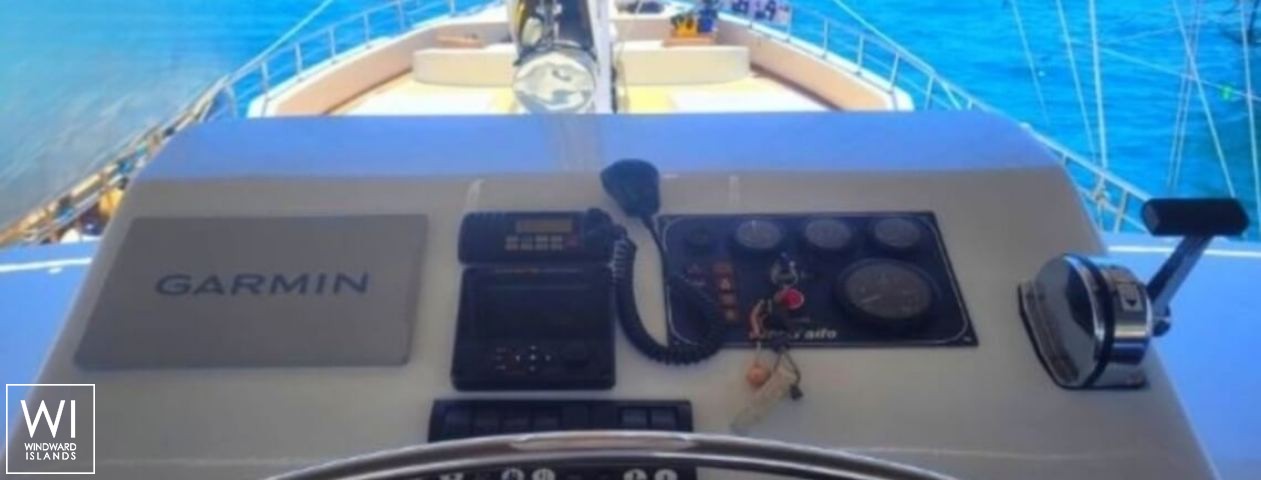 
																 Perla Del Mar																 4