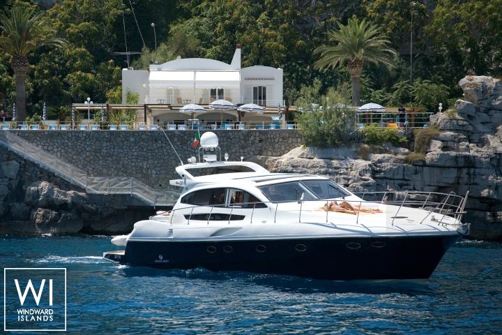 
																Alena 52																 2