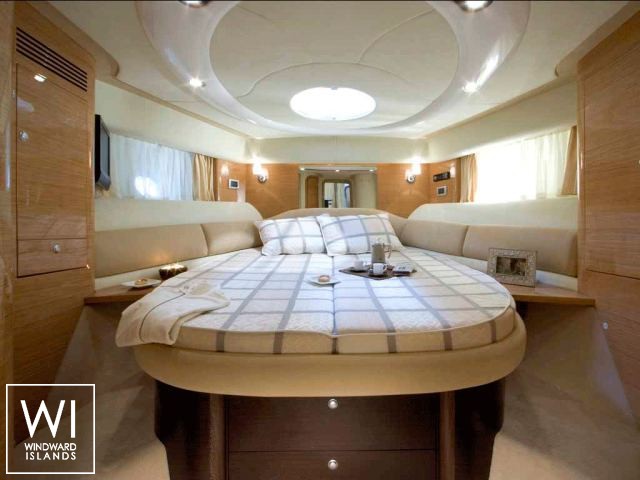 
																Cranchi Atlantique 50																 3