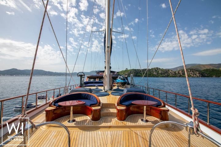 
																Voyage																 4