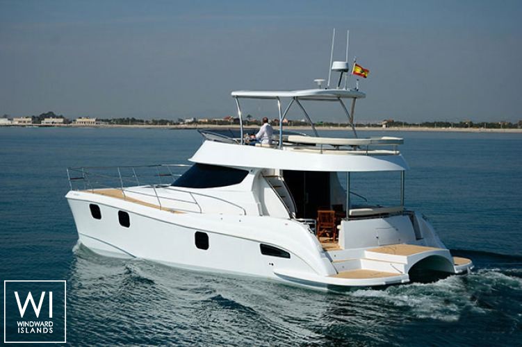 Flash-catamaran Flashcat 435 Exterior 1