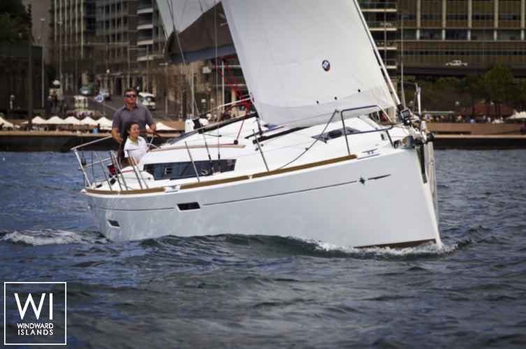 Jeanneau Sunodyssey 389 Exterior 1