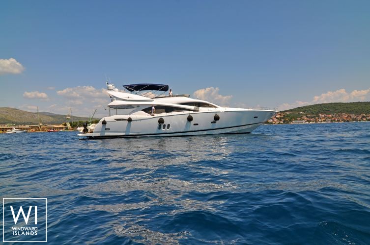 Sunseeker Manhattan 82 Exterior 1
