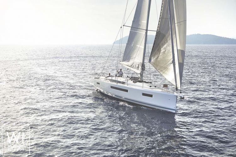 Jeanneau Sunodyssey 440 Exterior 1