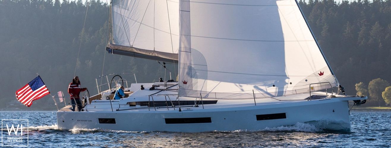 Jeanneau Sunodyssey 440 Exterior 1