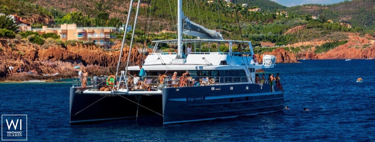 Custom Catamaran 25m Exterior 1