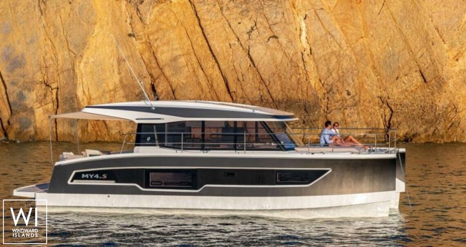 Fountaine-pajot My 4s Exterior 1