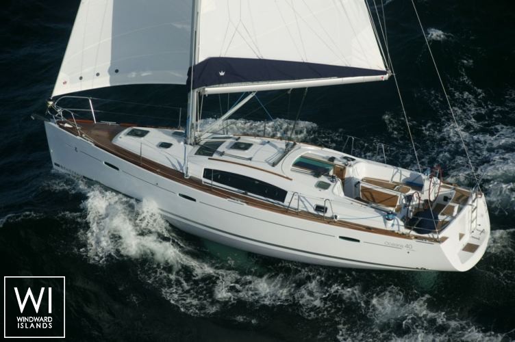 Beneteau Oceanis 40 Exterior 1