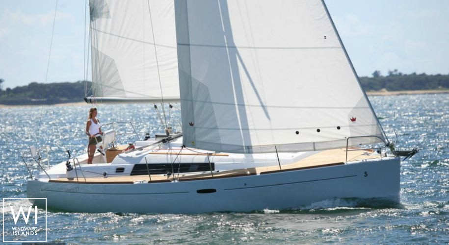 Beneteau Oceanis 37 Exterior 1