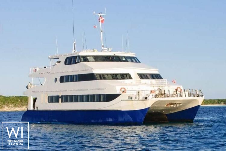 Custom Powercat 31m Exterior 1